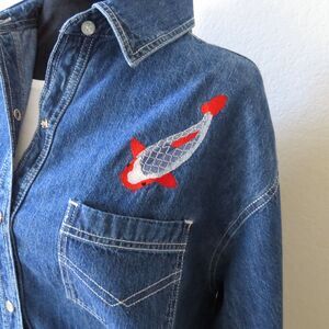 High Sierra Vintage 90's Women's Denim Shirt with Embroidered Koi Fish XL EUC